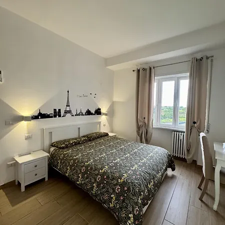 Grazioso Tiburtina - 3 Bedrooms Apartman Róma
